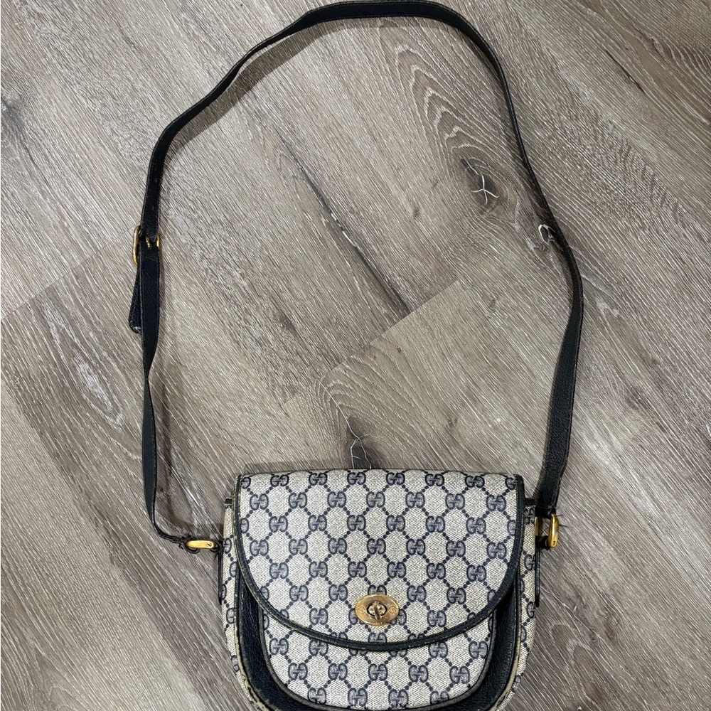 Gucci handbag (vintage)